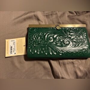 Patricia nash ladies tooled leather Cauchy in soft green